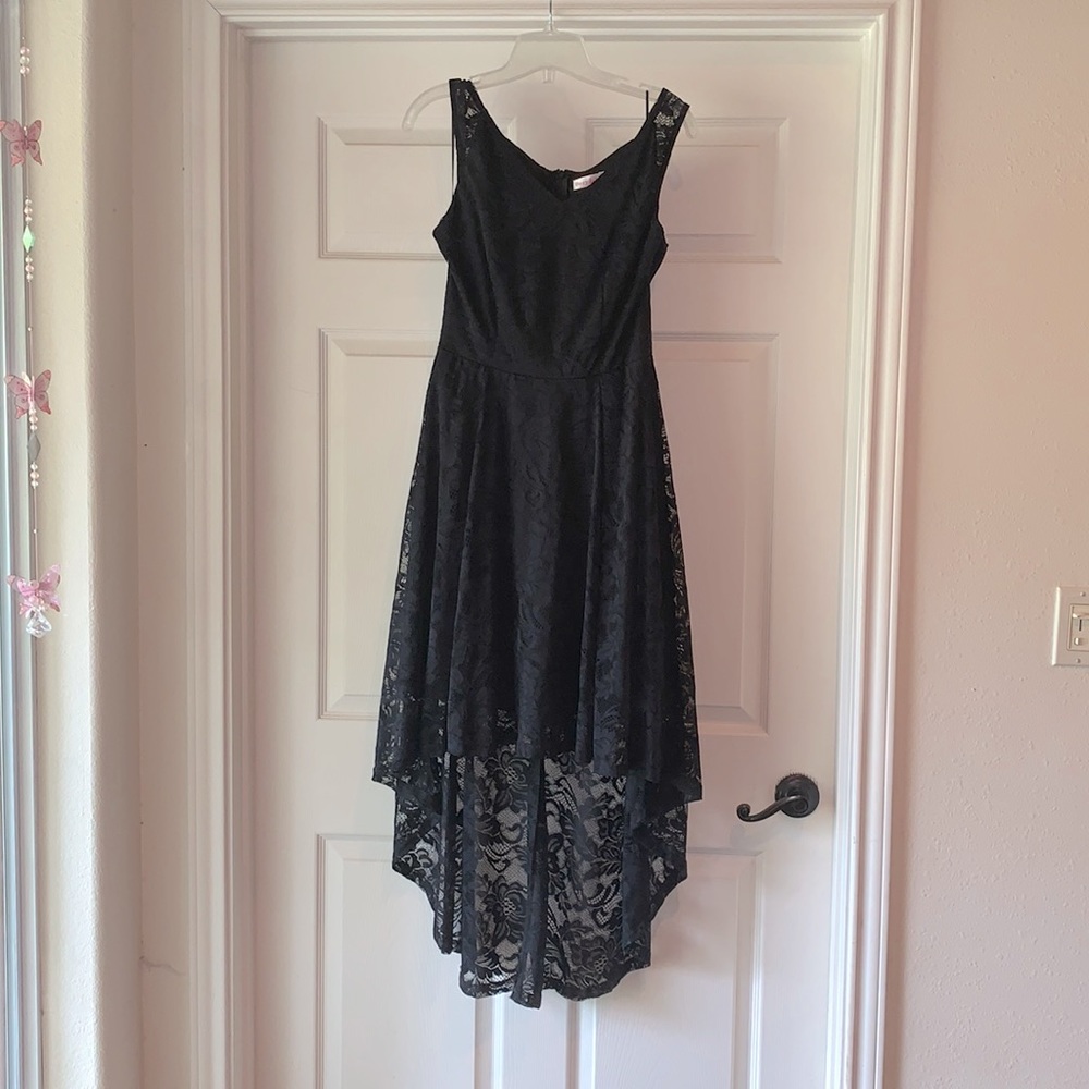 Lace sleeveless dress. Size large